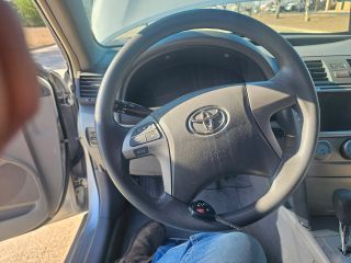 2009 Toyota Camry LE - Interior Steering Wheel With Keys Image
